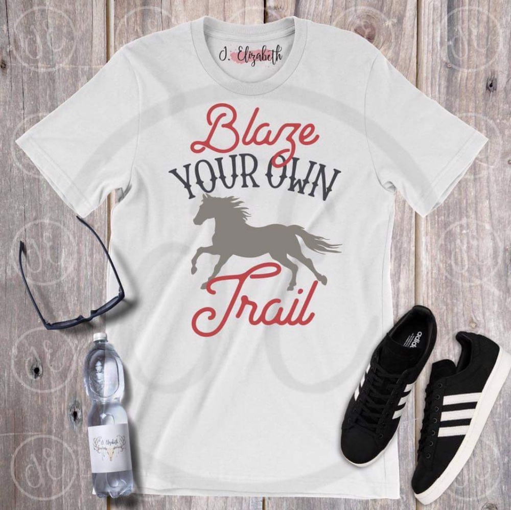 J.Elizabeth Clothing and accessories